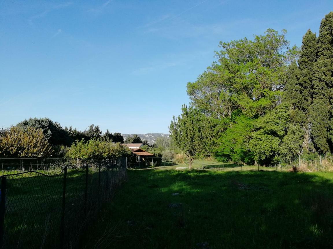 Gite Des Deux Platanes Villa Orgon Exterior foto